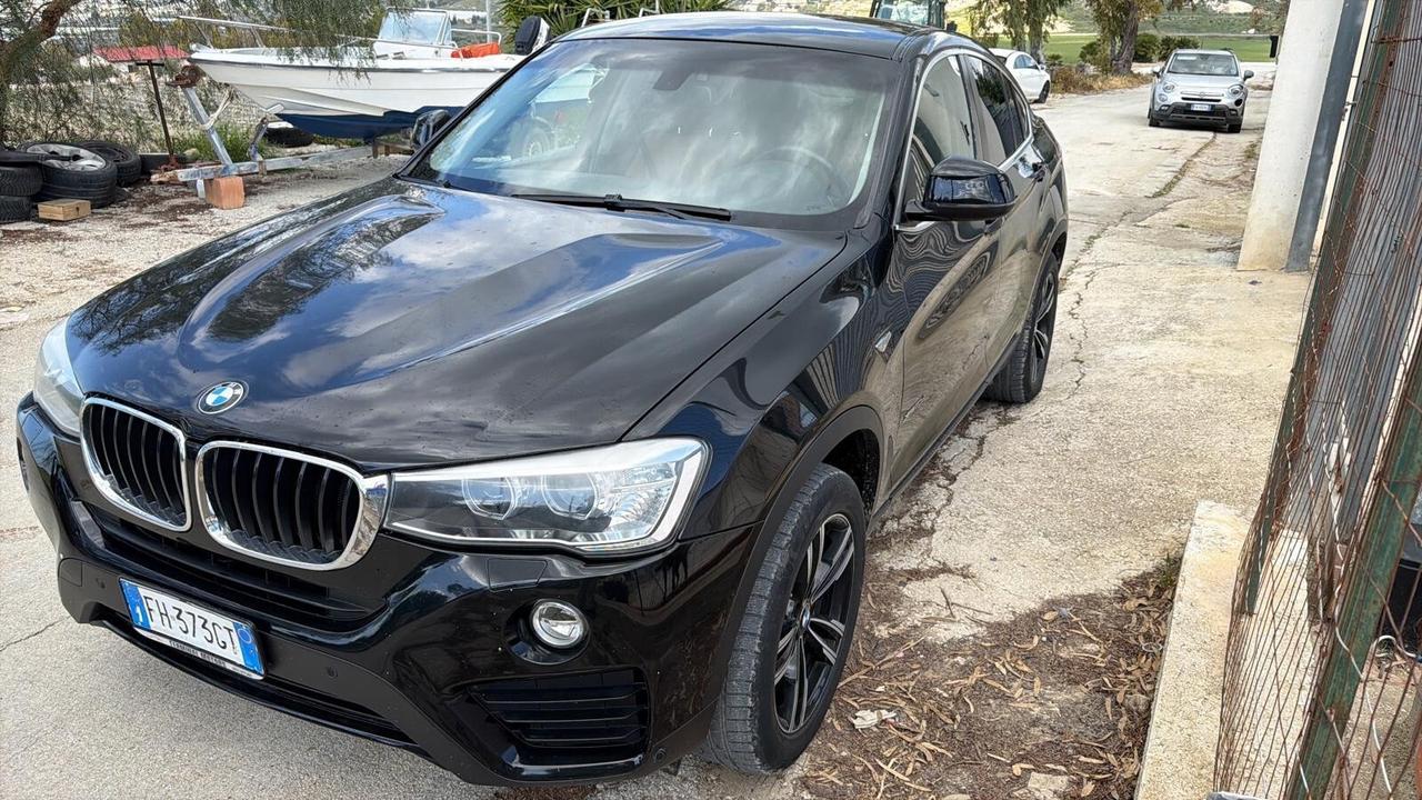 Bmw X4 xDrive20d xLine Gancio di traino elettronico