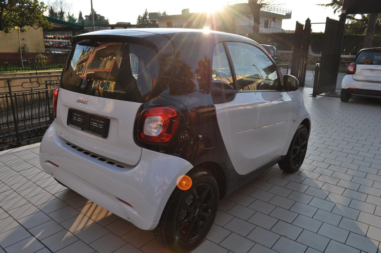 SMART FORTWO PASSION 1000 BENZINA KW 52