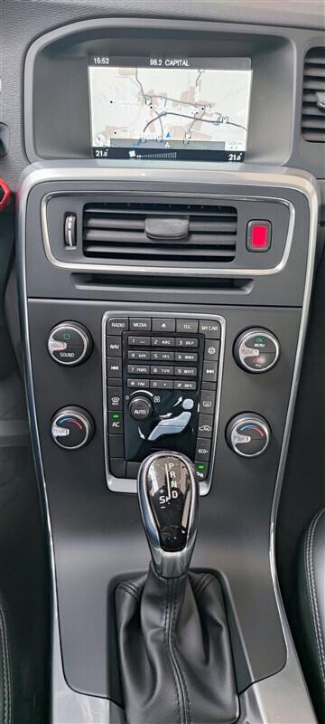 Volvo V60 D3 Geartronic Kinetic !!! KM 105.800 !!!