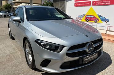MERCEDES-BENZ A 180 d Automatic Business