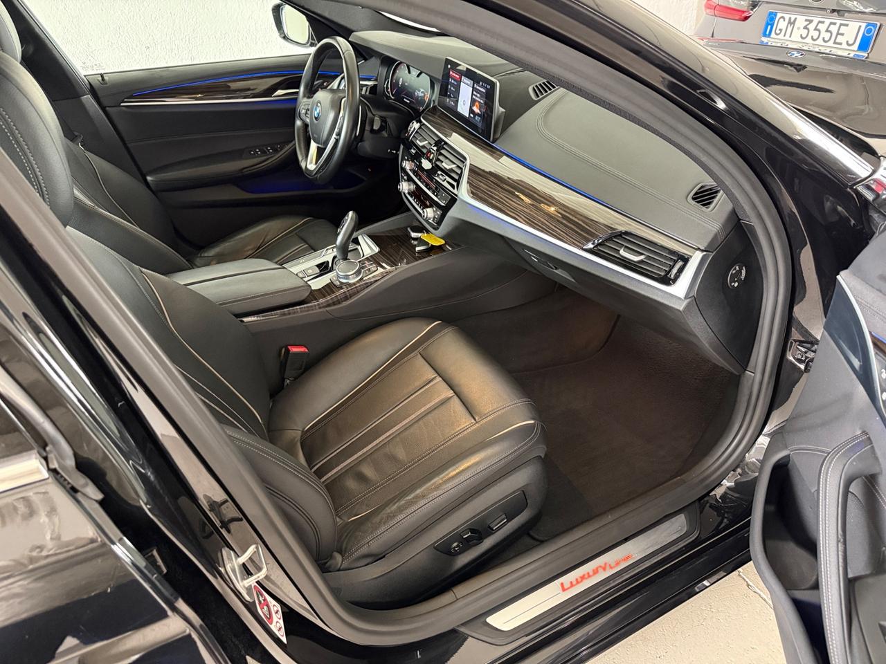 Bmw 520 Serie 5 G30 Berlina 520d Luxury Navi+Led+Pelle