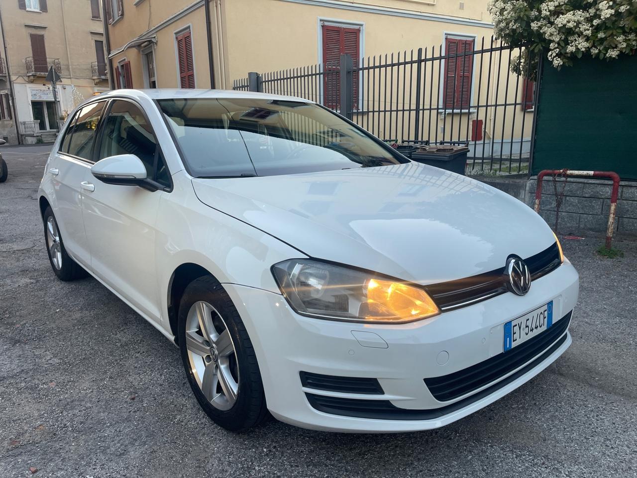 Volkswagen Golf 1.6 TDI 5p. Highline BlueMotion Technology