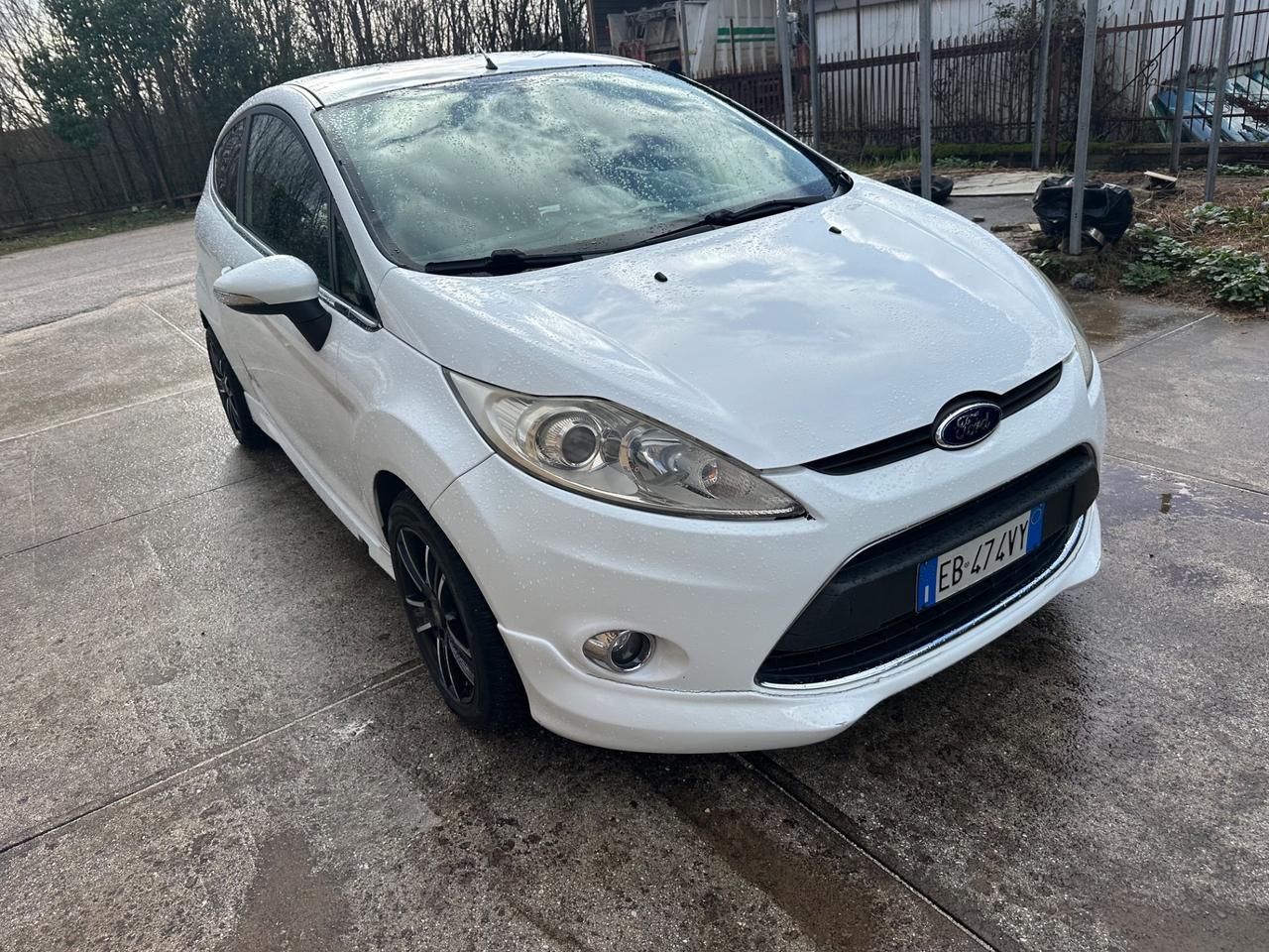 Ford Fiesta 1.6 TDCi 90CV