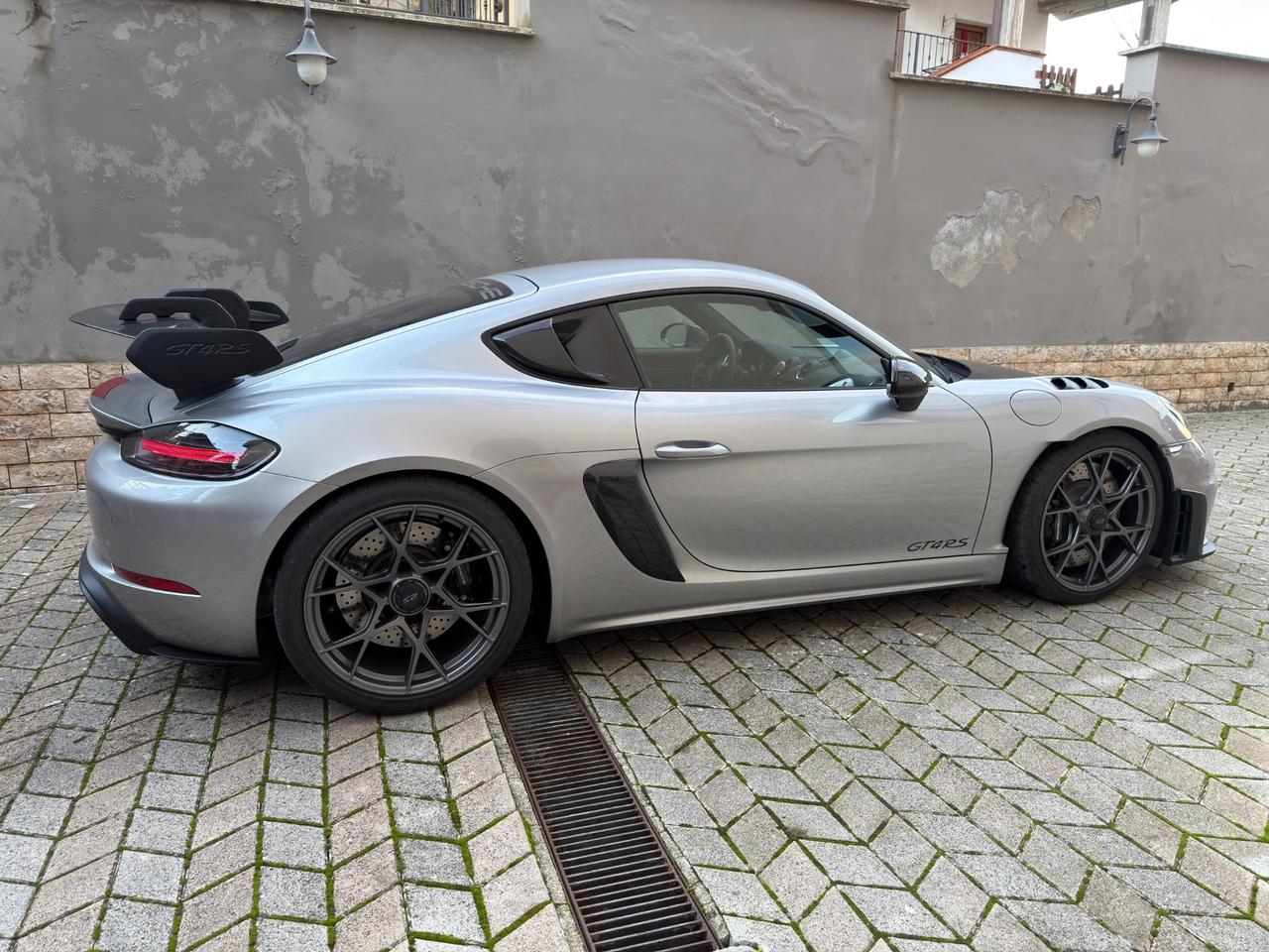 Porsche Cayman GT4 RS WEISSACH