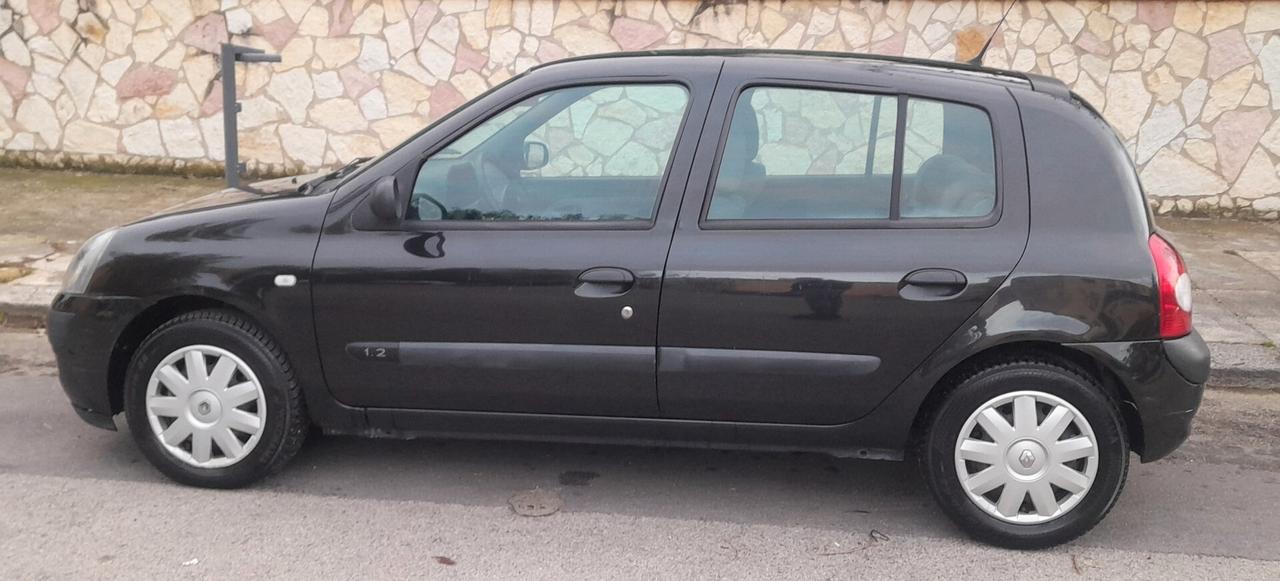 Renault Clio 1.2 cat 5 porte Confort Authentique