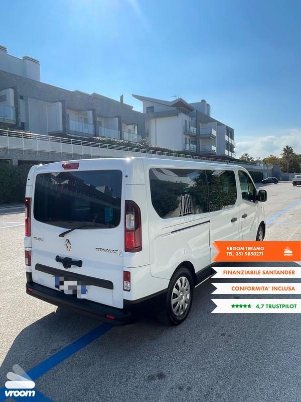 RENAULT Trafic 2.0 dCi 120CV DISABILI