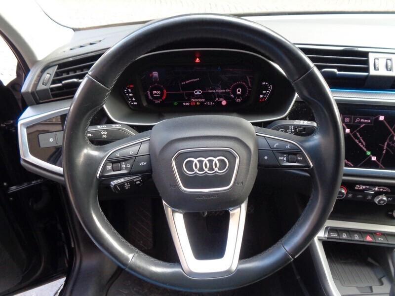 Audi Q3 SPB 35 TDI S tronic Total BLACK