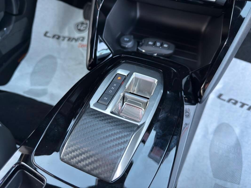 Peugeot 2008 1.2 hybrid Allure 145cv e-dcs6 Con NAVIGATORE