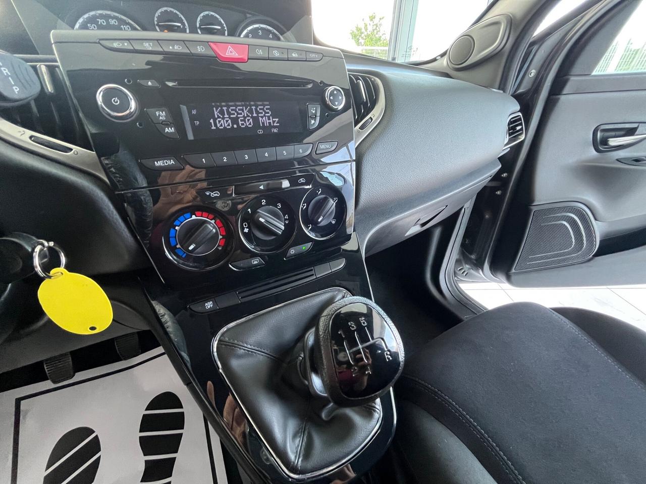 Lancia Ypsilon 1.2 69 CV 5 porte Platinum FULL