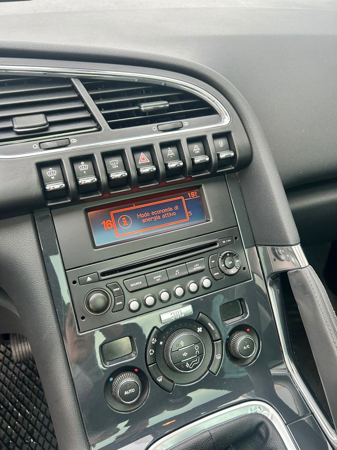 Peugeot 3008 1.6 HDi X NEOPATENTATI 2011