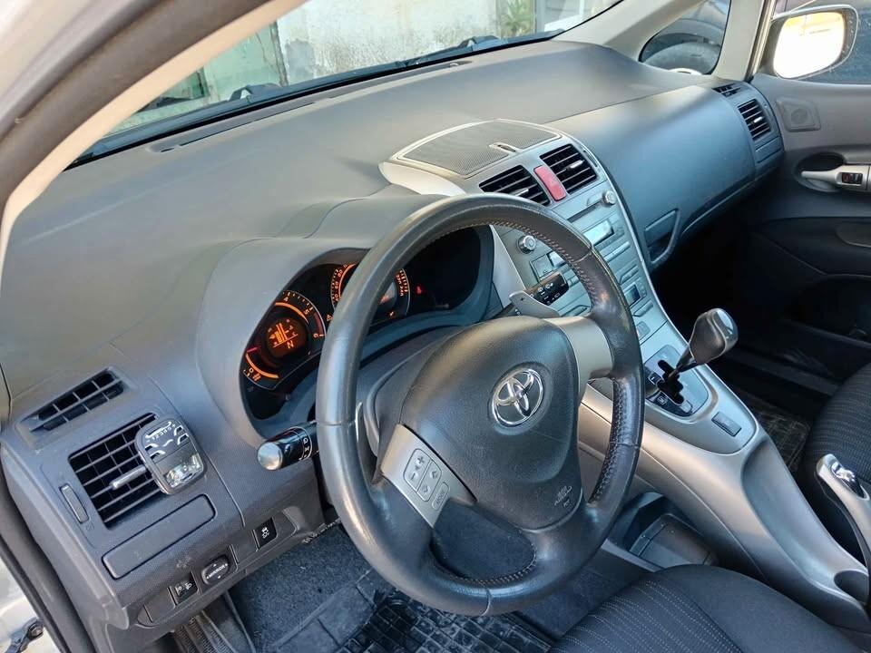 Toyota Auris 1.4 D-4D M-MT 5 porte Sol MY'08