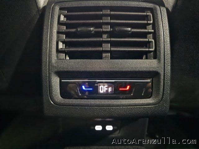 VOLKSWAGEN Golf NEW 8.5 2.0 TDI 115CV Life Tetto Panoramico