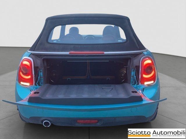 MINI Mini 1.5 Cooper D Cabrio