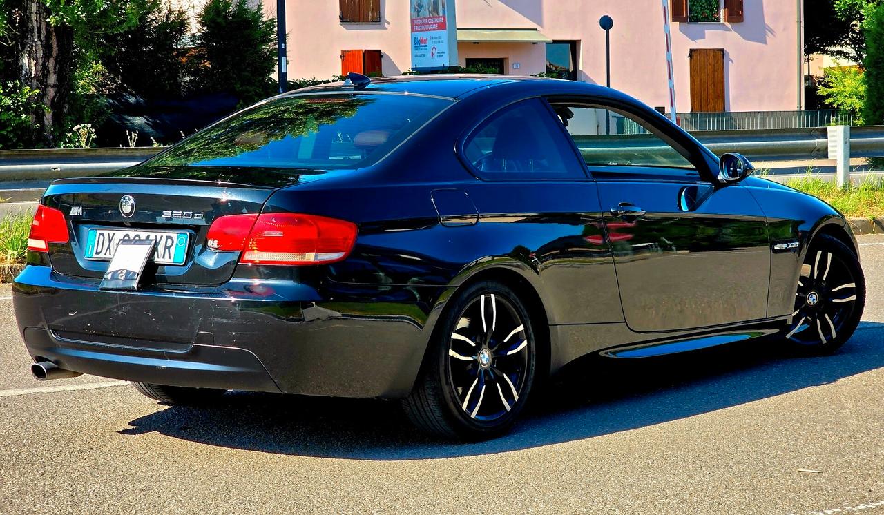 Bmw 320d E92 coupè Interni pelle rosso