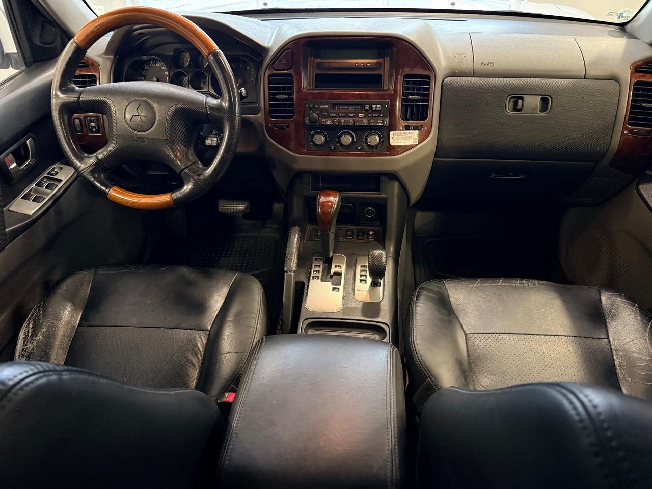 Mitsubishi Pajero 3.2 16V DI-D ELEGANCE 5 PORTE