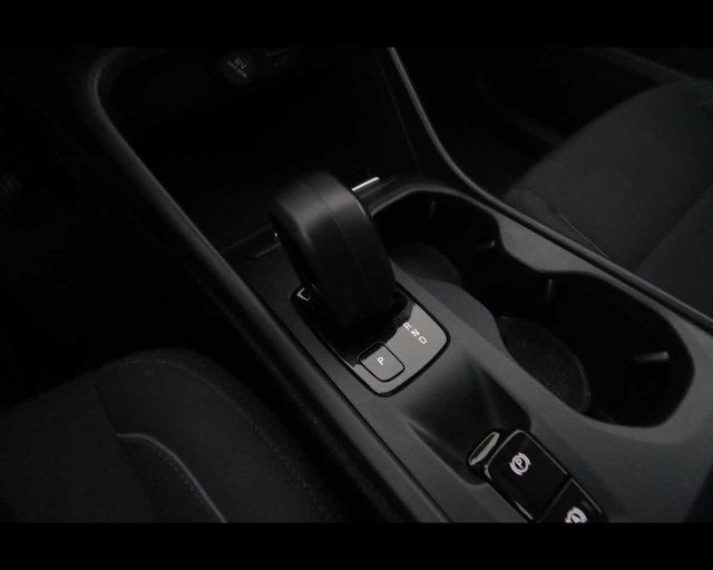 VOLVO XC40 T4 Recharge Plug-in Hybrid Inscription N1