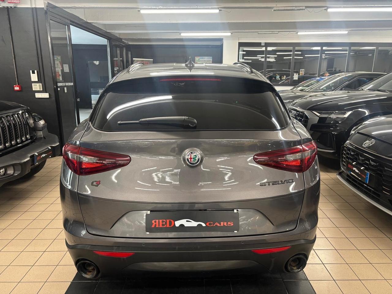 Alfa Romeo Stelvio 2.2 Turbodiesel 190 CV AT8 Q4 B-Tech