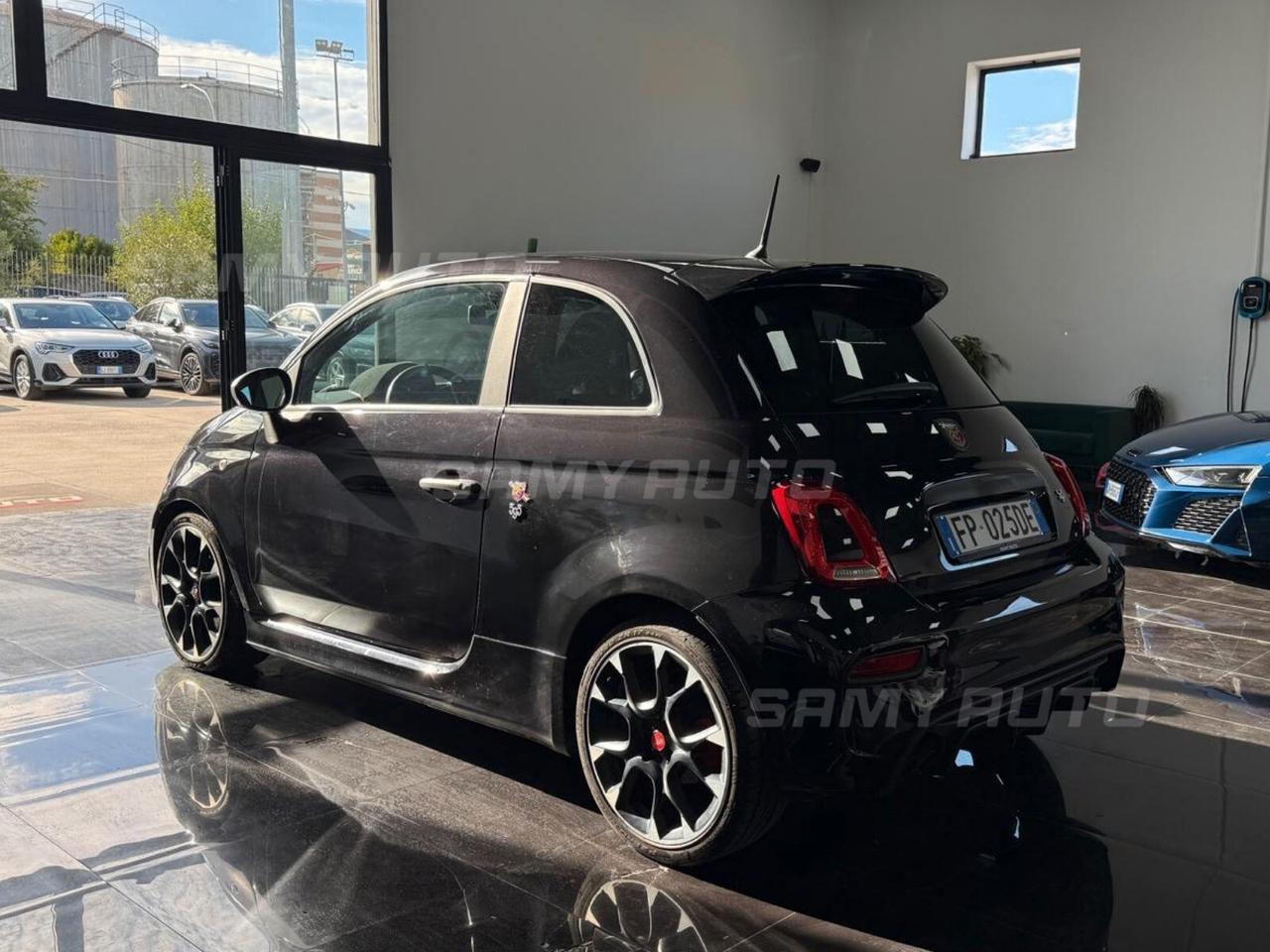 Abarth 595 1.4 Turbo T-Jet 180 CV Competizione