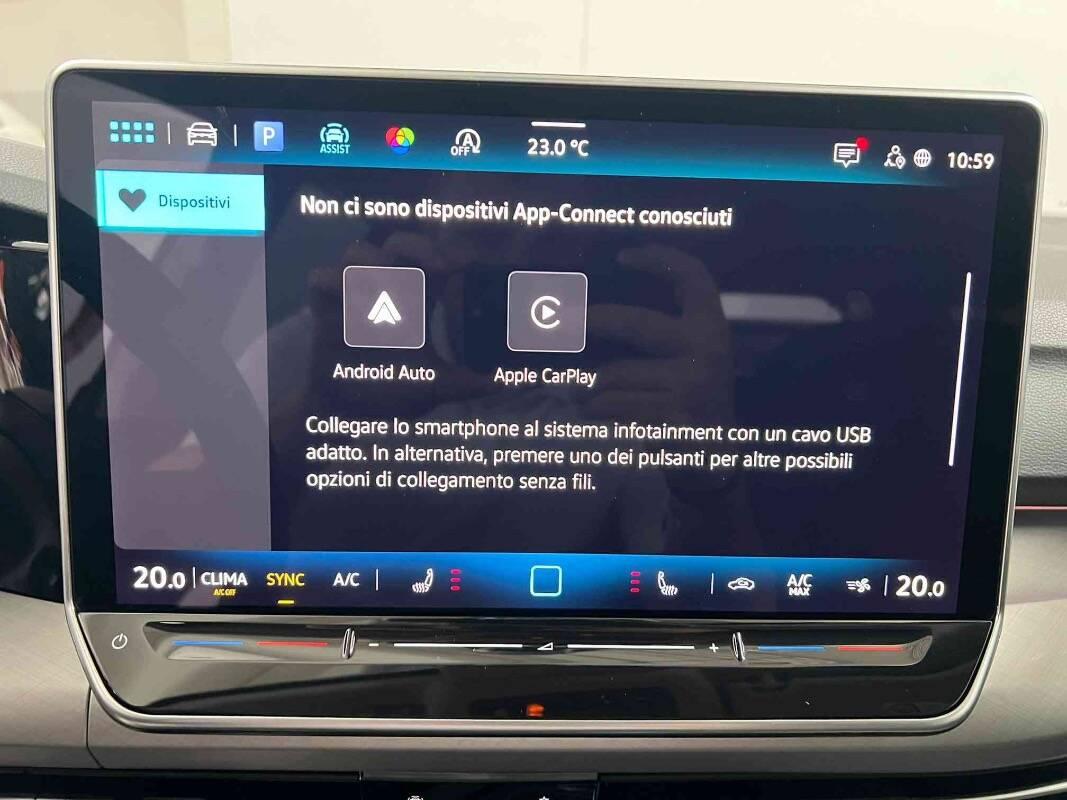 Volkswagen Golf 1.5 etsi Life 115cv dsg