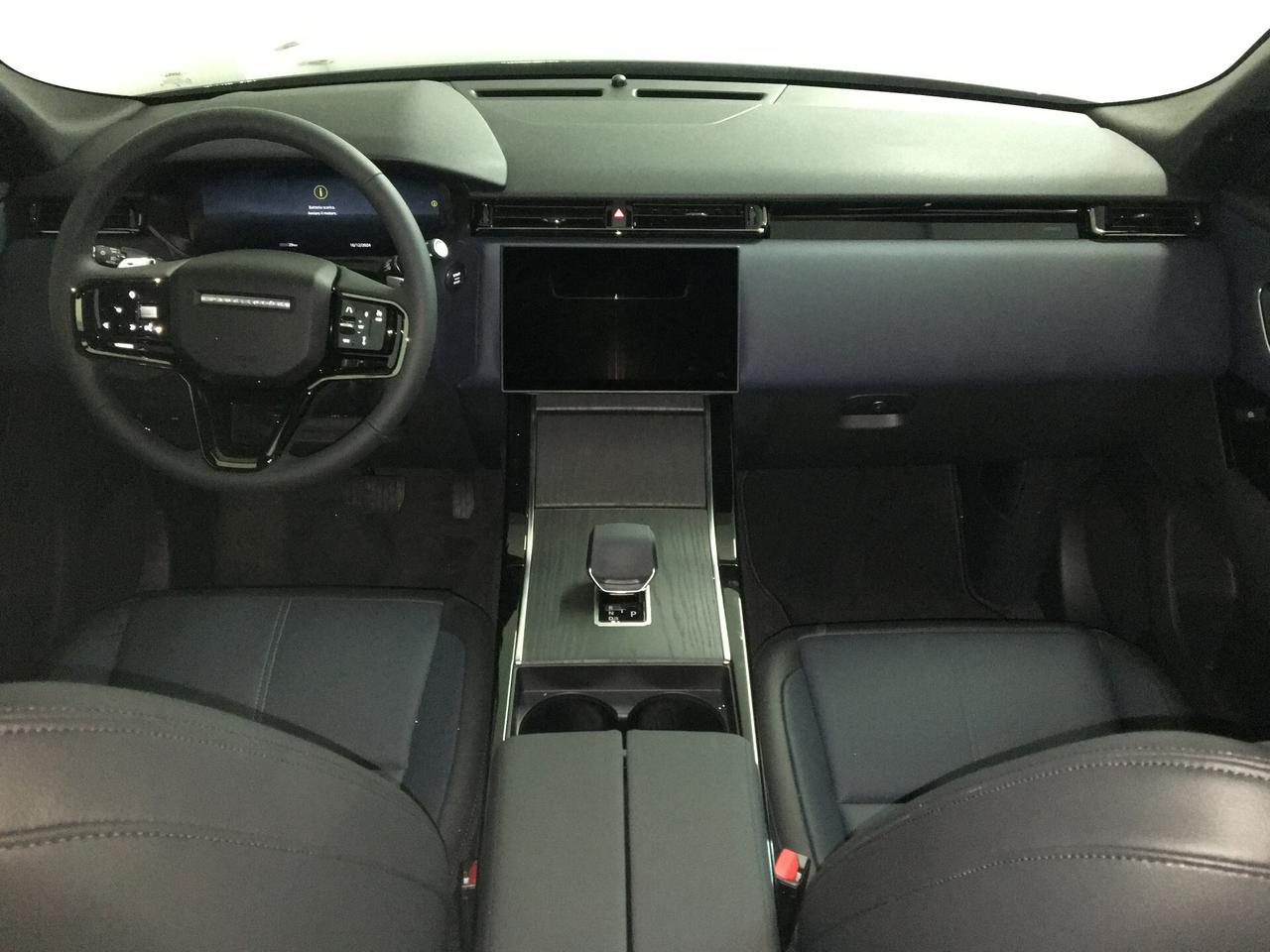 Land Rover Range Rover Velar Range Rover Velar 2.0D I4 204 CV S - Listino €. 82.160,00 Tan 2,95% Prezzo Promo €. 73.500,00 Km 0 Anticipo €. 14.500,00 N. 48 Rate da €. 605,14 e Maxirata da €. 37.200,00 Tan 2,95% Taeg 3,36%