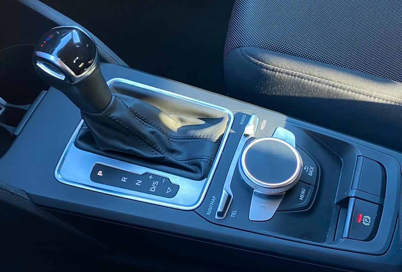 Audi Q2 Business Plus 2.0 TDI 116CV s-tronic 30