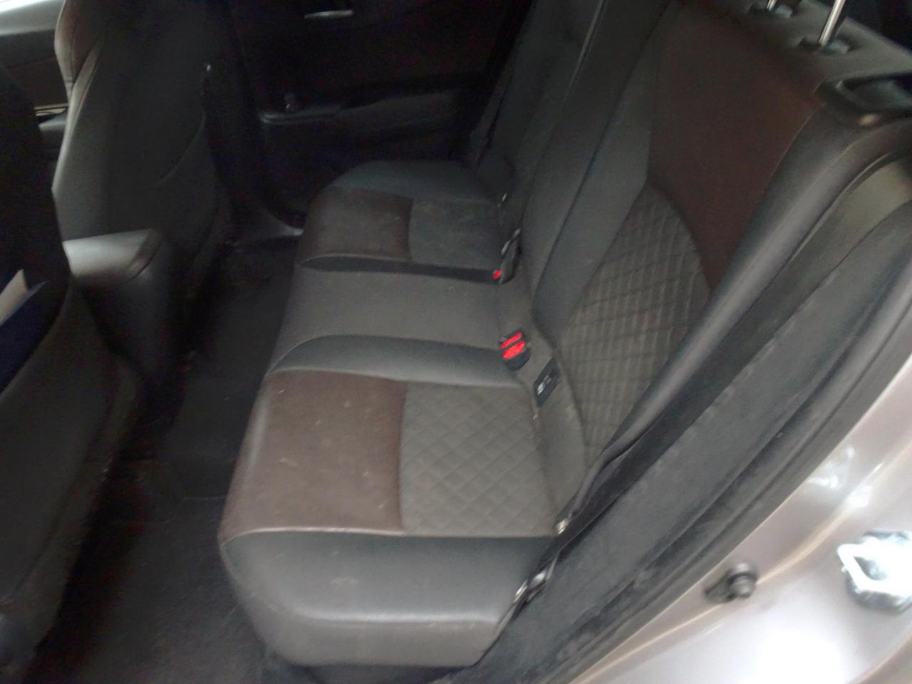 Toyota C-HR 1.8 Hybrid E-CVT Business