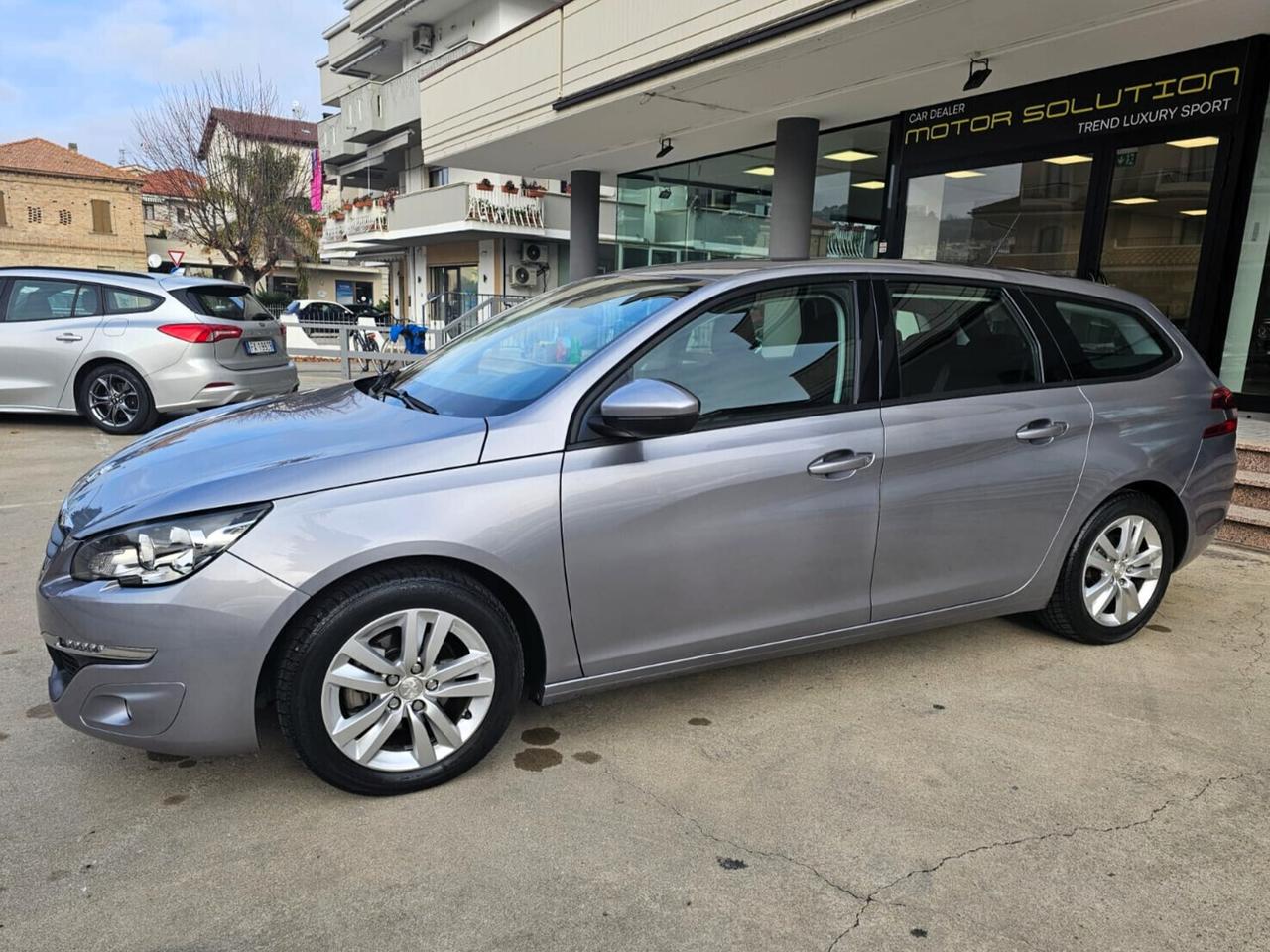 Peugeot 308 BlueHDi 120 S&S EAT6 SW Business