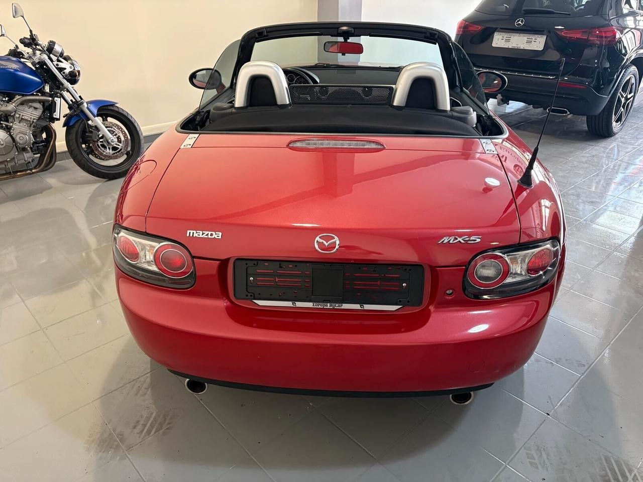 Mazda MX-5 Roadster 2.0L 16V 3rd Generation