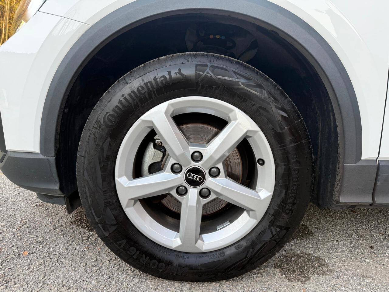 Audi Q2 30 TFSI Business -