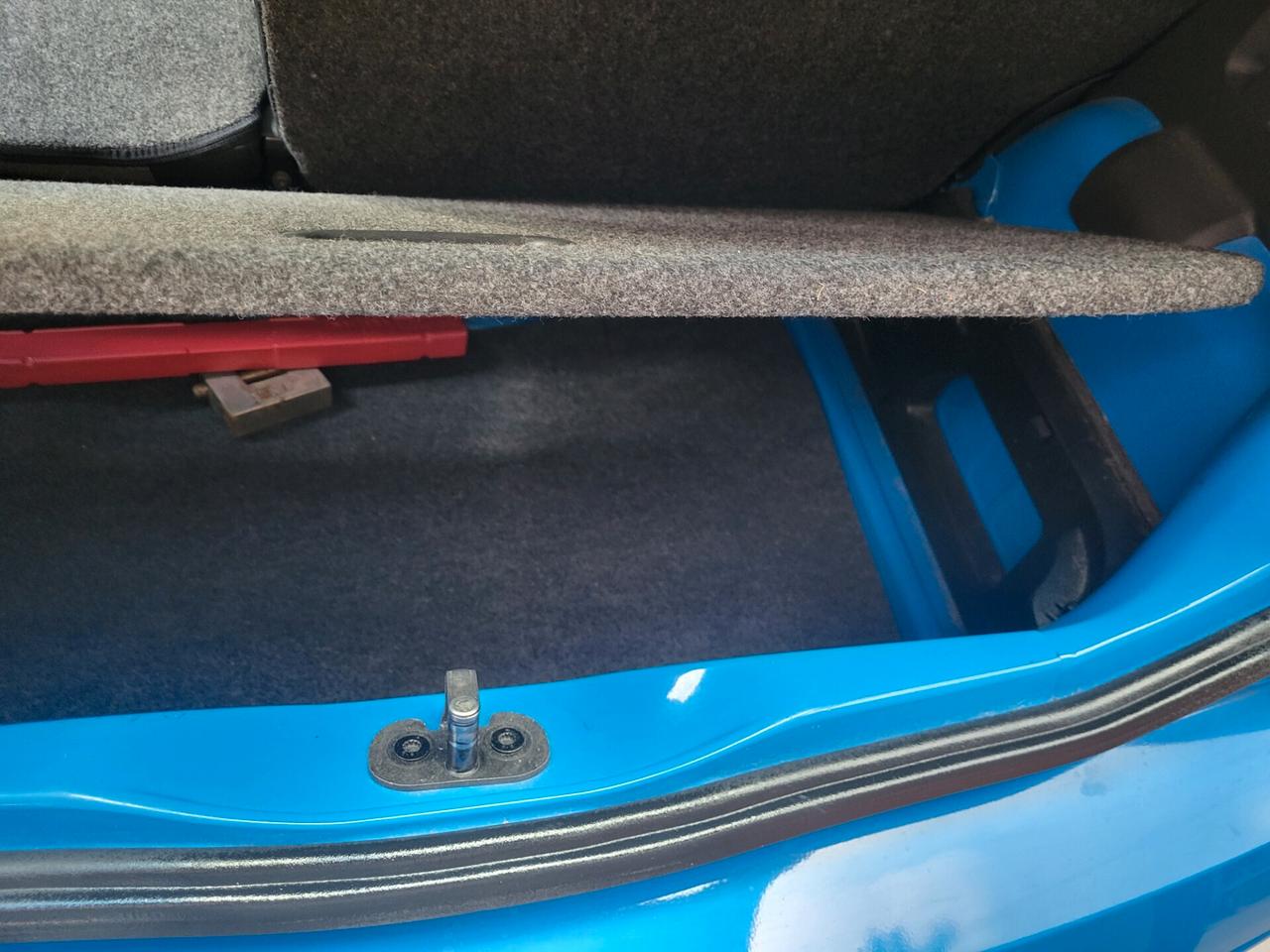 Volkswagen up! 1,0-UNICA PROPR-EURO 6-3 REVISIONI