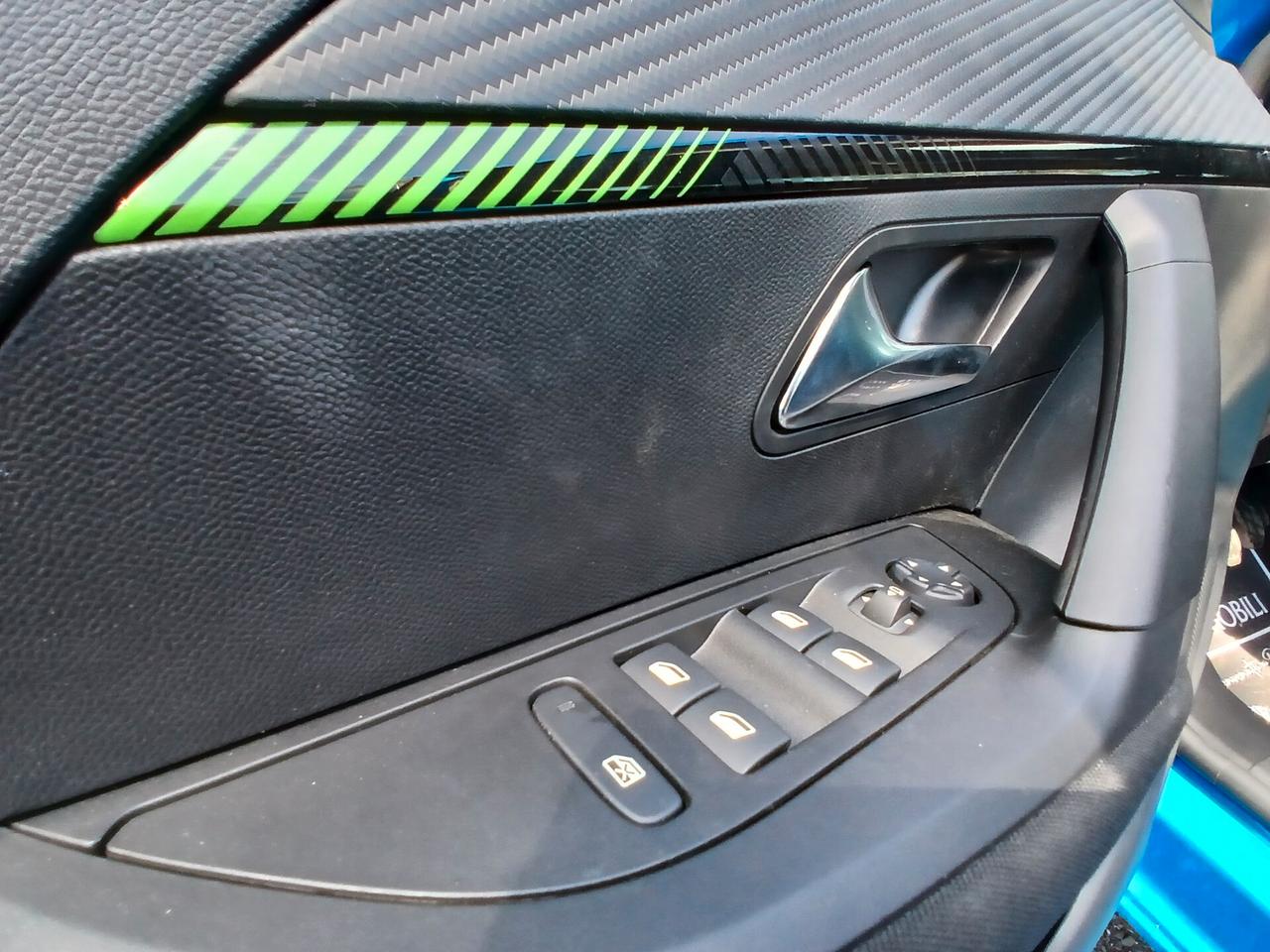 Peugeot 2008 PureTech 100 S&S Active