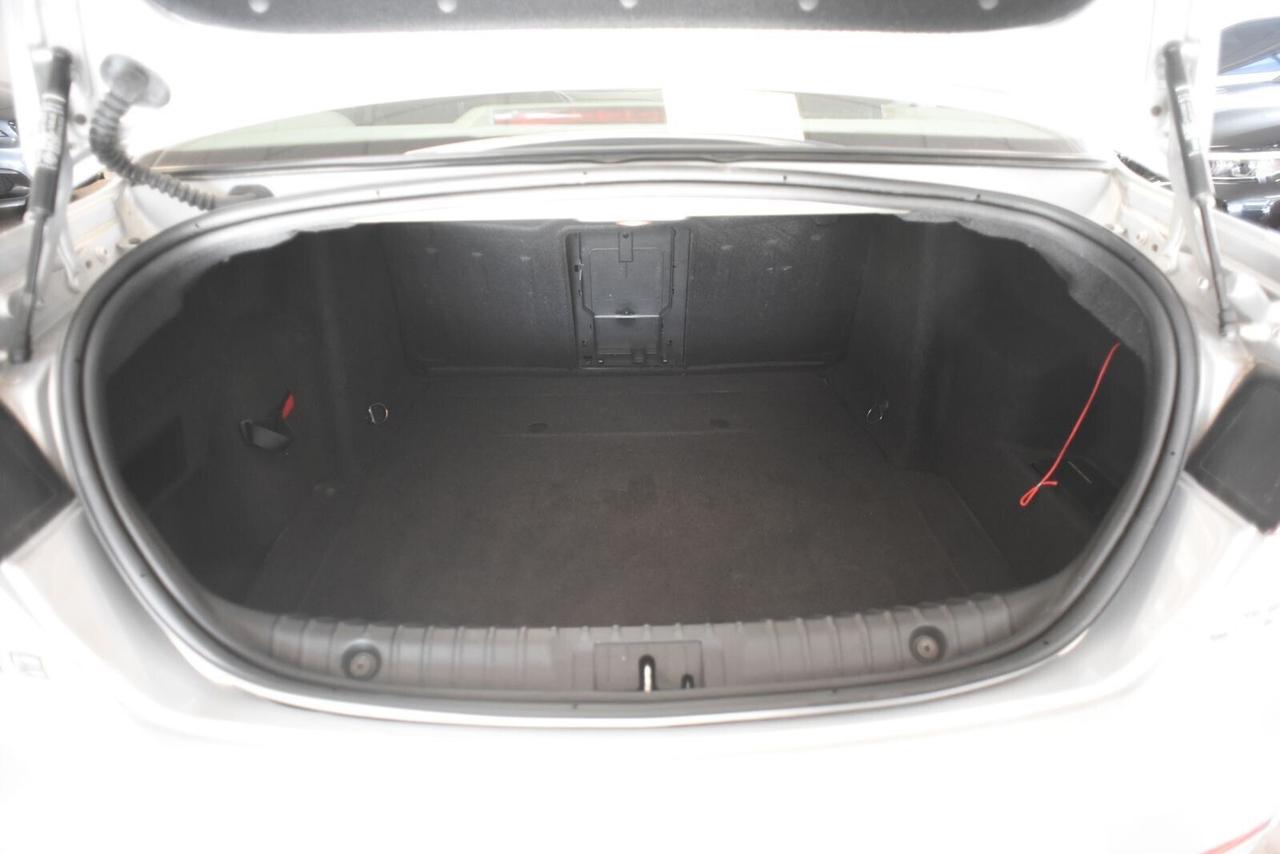 Alfa Romeo 159 1.9 JTDm 16V Exclusive Q-Tronic