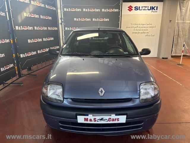 RENAULT Clio 1.2 3p. RT