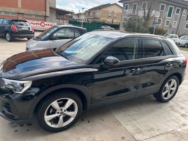 Audi Q3 35 TDI S tronic Business Advanced