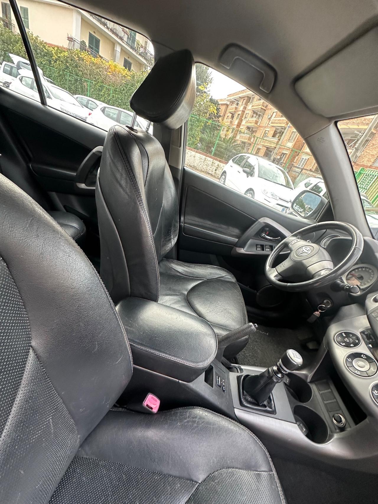 Toyota RAV 4 RAV4 2.2 D-4D 136 CV Luxury