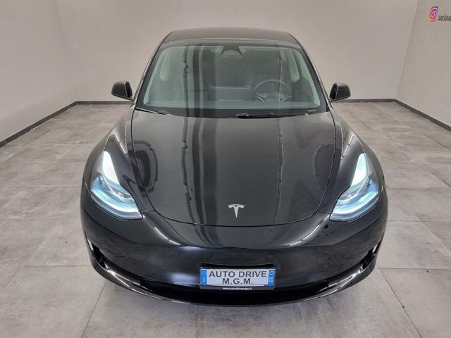TESLA Model 3 RWD