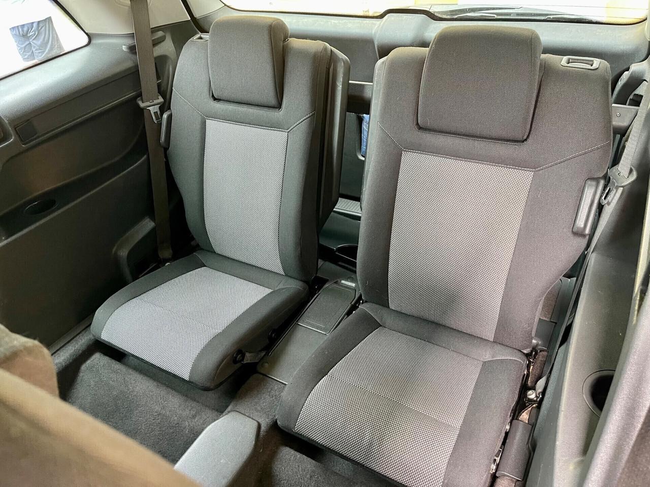 Opel Zafira 7POSTI 1.6T met 110kw Cosmo UNIPROP