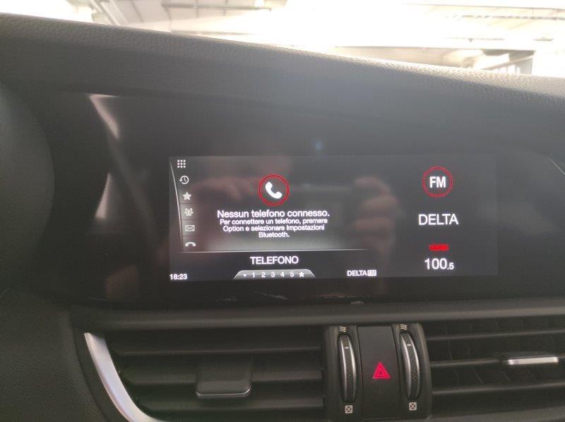 ALFA ROMEO Giulia (2016) - Giulia 2.0 Turbo 200 CV AT8 Sport-Tech
