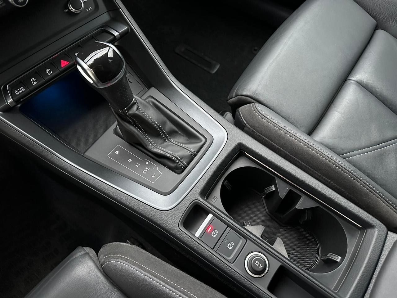 Audi Q3 35 TDI S tronic line edition - Edition One