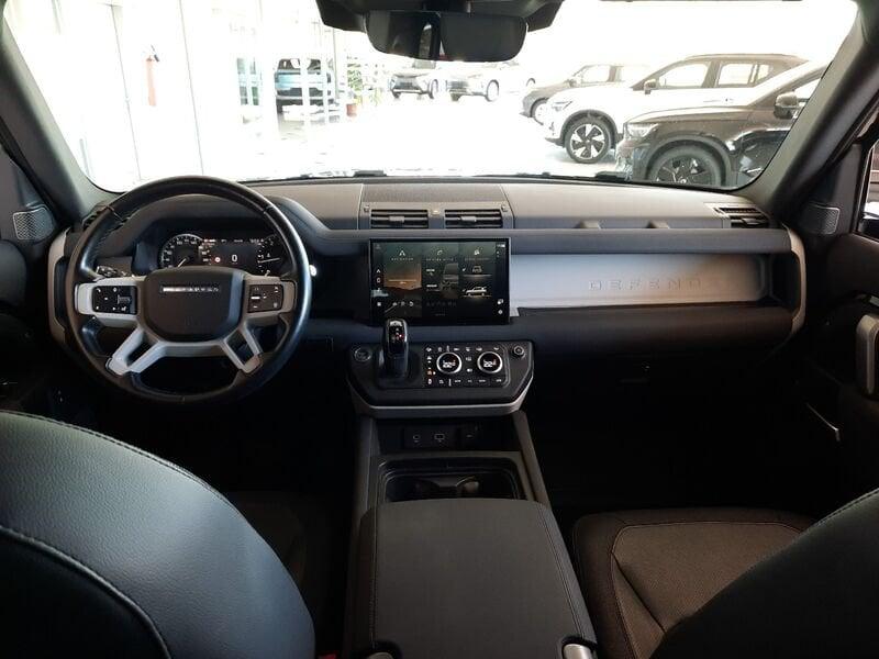 Land Rover Defender 3.0 D6 250 110 X-Dynamic SE AWD auto.