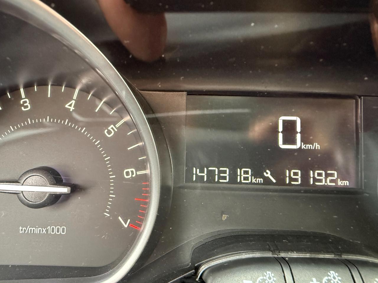 Peugeot 208 - 1.2 68 cv 5 porte - 2017