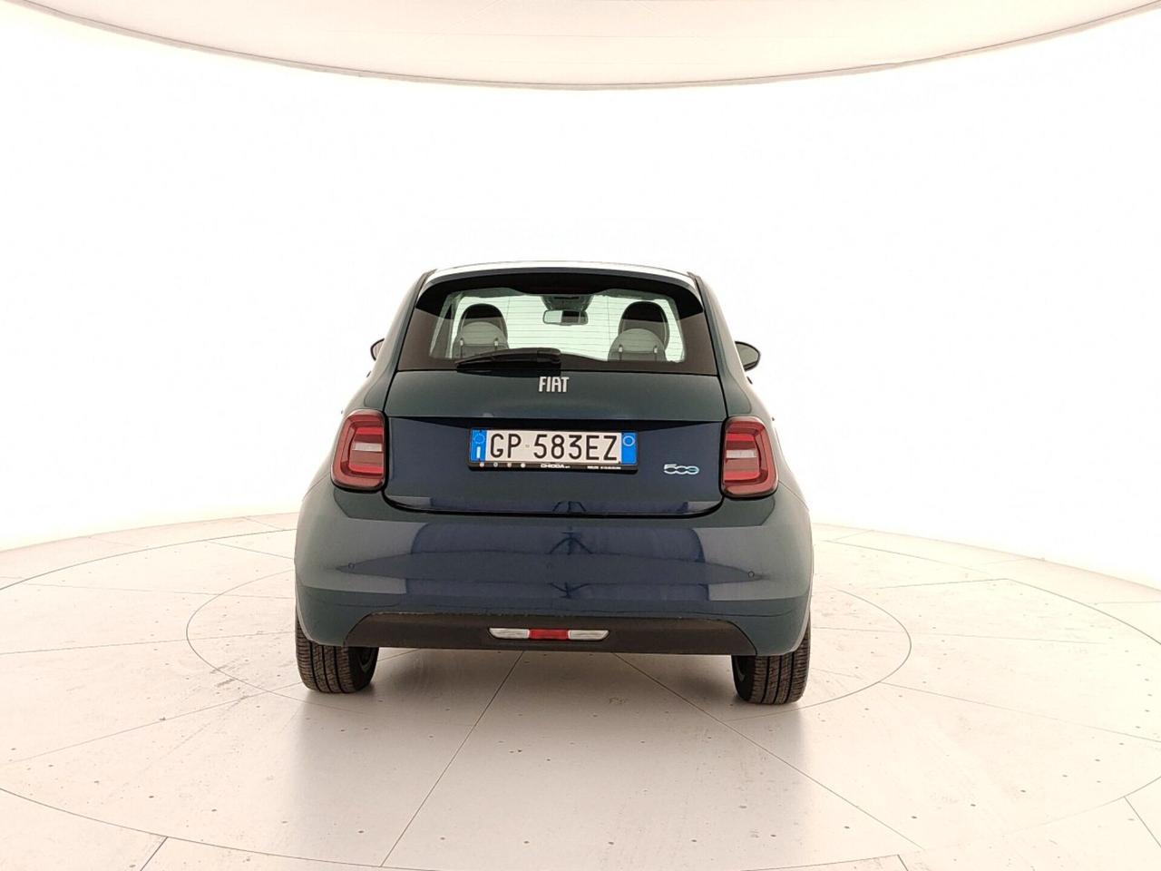 Fiat 500e 42 kWh La Prima