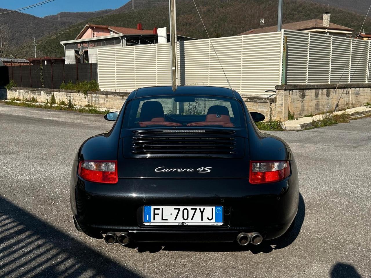 Porsche 911 Carrera 4S Coupé