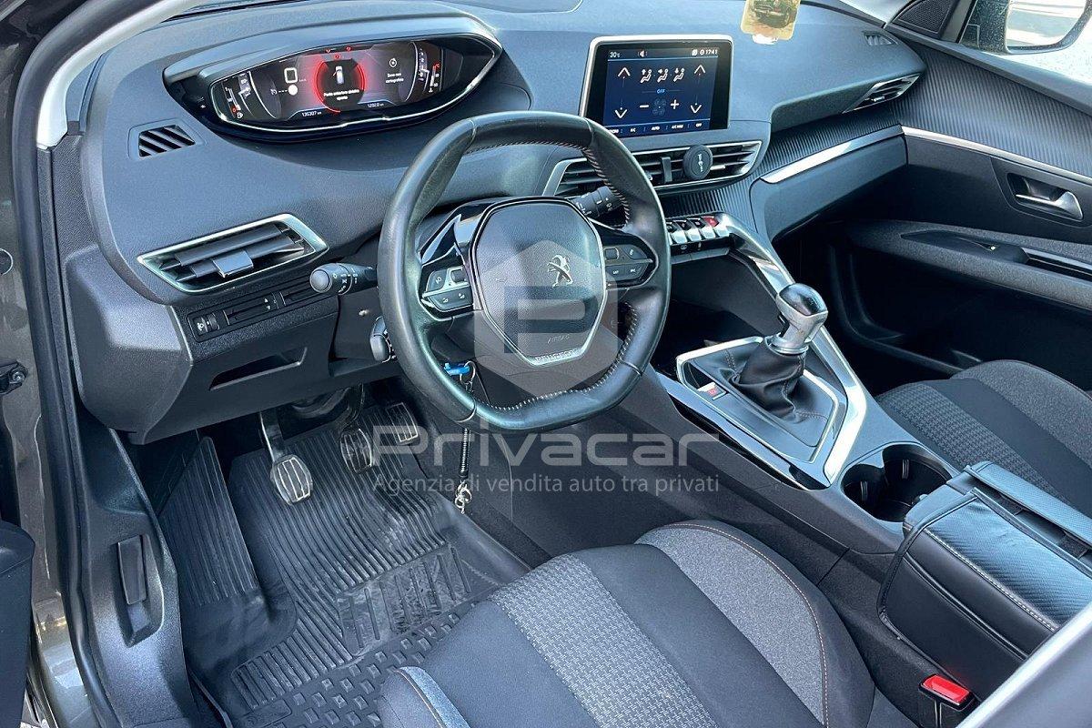 PEUGEOT 3008 BlueHDi 130 S&S Business