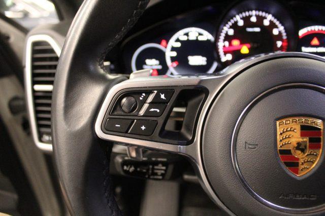 PORSCHE Cayenne Coupé 3.0 V6