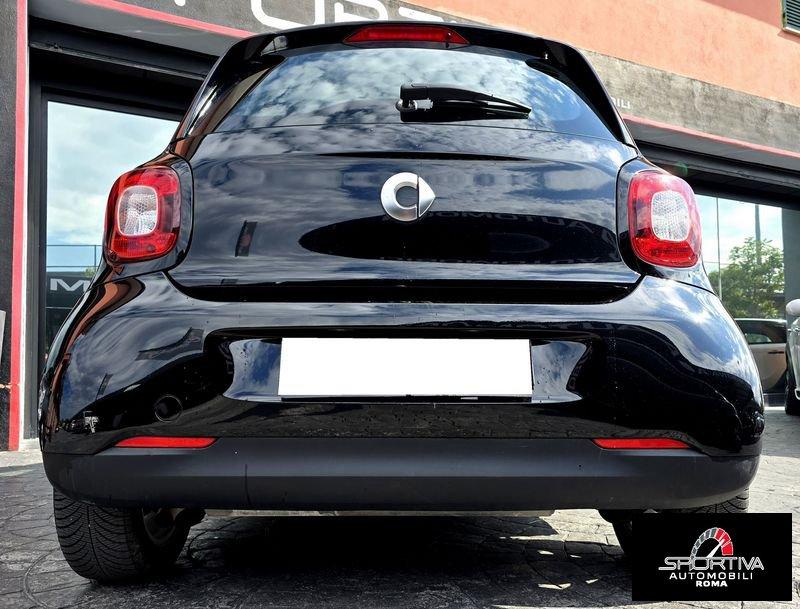 smart forfour AUTOMATICA NAVI UNIPRO! 70 1.0 twinamic Passion