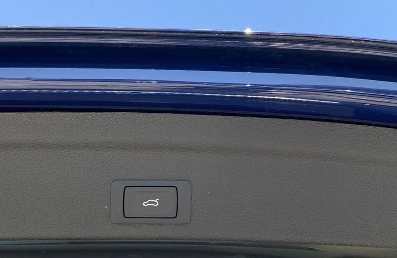 Audi Q3 SPB S Line interno ed esterno 2.0 TDI 150CV S-Tronic 35