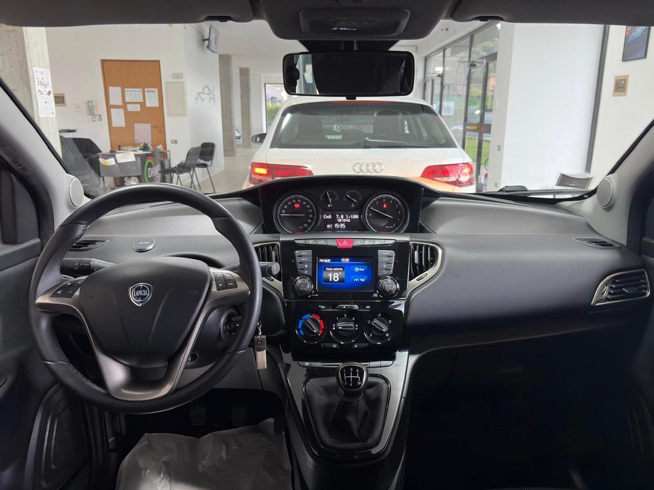 Lancia Ypsilon 1.2 BENZINA 69CV