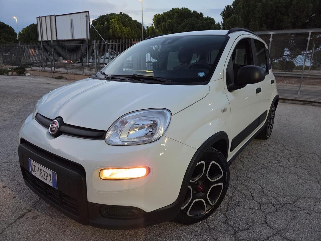 PANDA 1.0 FIREFLY S&S HYBRID CITY LIFE UNICO PROP.