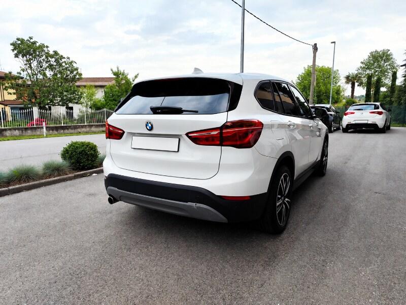 BMW X1 (F48) X1 sDrive18d Business